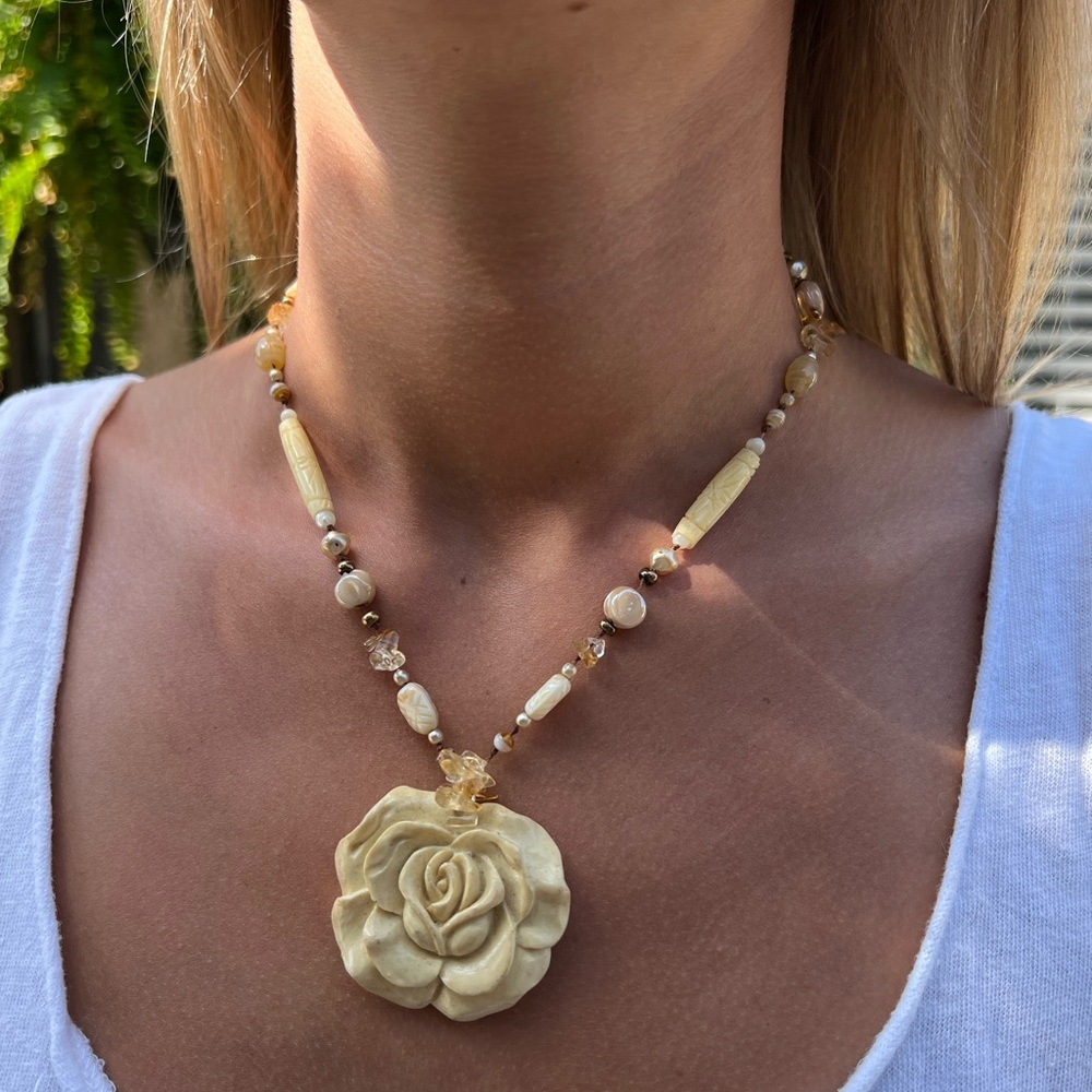 Vintage Bone Cream Carved Rose Pendant Necklace